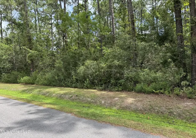 1st image of 0 Tunica St, Bay Saint Louis, MS 39520 | MLS# 4122806