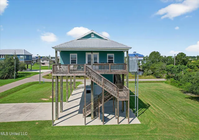 Homes for sale in Bay Saint Louis, MS | 4040 Borneo St, Bay Saint Louis, MS 39520 | MLS# 4122982