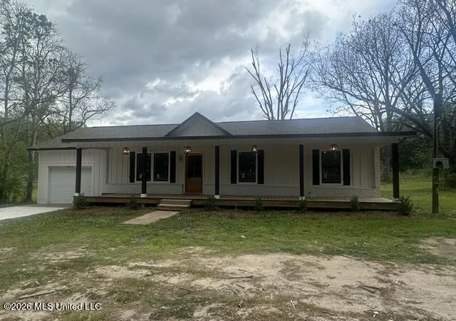 Homes for sale in Byram, MS | 8840 Gary Road Road, Byram, MS 39272 | MLS# 4123265