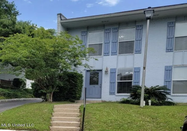 Photo 1 of Sale Pending at 3230 Cumberland Rd, Ocean Springs, MS 39564 | MLS# 4123479 | Listing updated on 2026-10-16