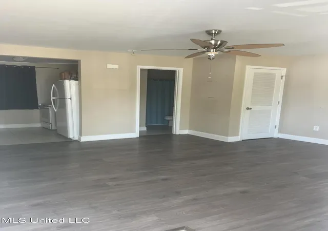 4th image of 1664 Beach Blvd, Biloxi, MS 39531 | MLS# 4123898