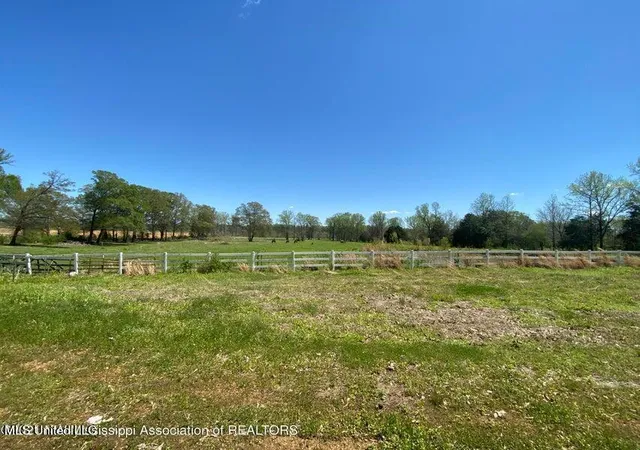 Photo 1 of Land for sale at 568 S Laughter Rd, Hernando, MS 38632 | MLS# 4124194 | Listing updated on 2026-06-15