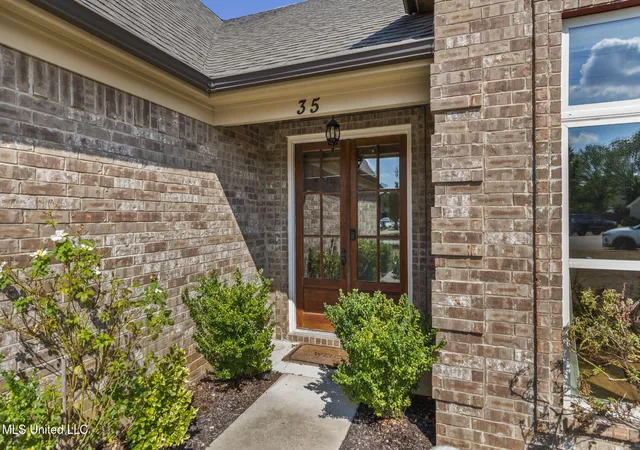 Photo 3 of Sale Pending at 35 Pearson Cvs, Byhalia, MS 38611 | MLS# 4124826 | Listing updated on 2026-03-30