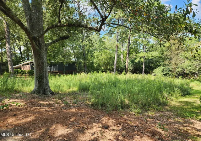 1st image of 1766 Hillview Dr, Jackson, MS 39211 | MLS# 4125735