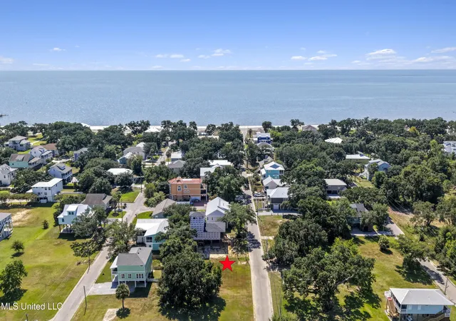 Photo 4 of Land for sale at 122 Beachview Dr, Pass Christian, MS 39571 | MLS# 4126202 | Listing updated on 2026-09-18