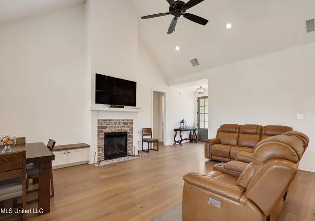 Photo 4 of Single family home for sale at 132 Farley Rd, Byhalia, MS 38611 | MLS# 4126174 | Listing updated on 2026-06-11