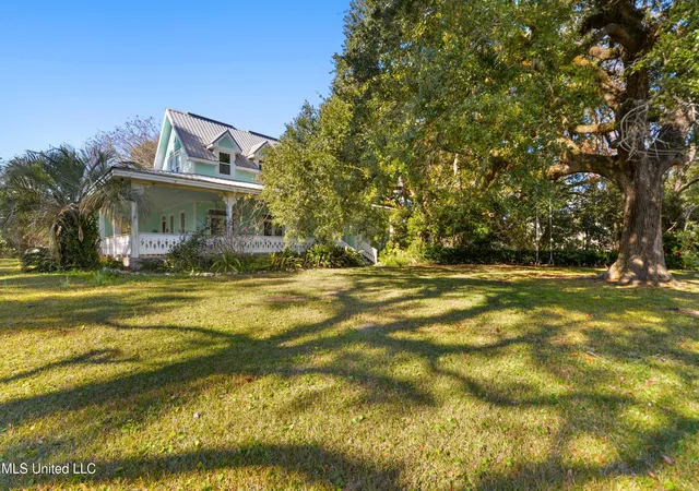 2nd image of 605 Ford Ave, Pascagoula, MS 39567 | MLS# 4126264
