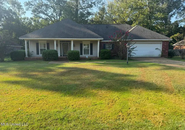 Photo 1 of Sale Pending at 120 Wildwood Blvd, Jackson, MS 39212 | MLS# 4126286 | Listing updated on 2026-09-10