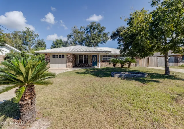 Homes for sale in Long Beach, MS | 108 Vance Pl, Long Beach, MS 39560 | MLS# 4126898