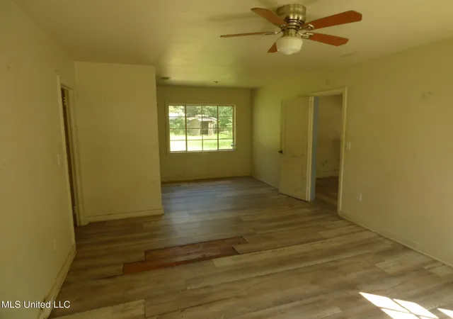 Homes for sale in Brookhaven, MS | 906 Myra St, Brookhaven, MS 39601 | MLS# 4126968