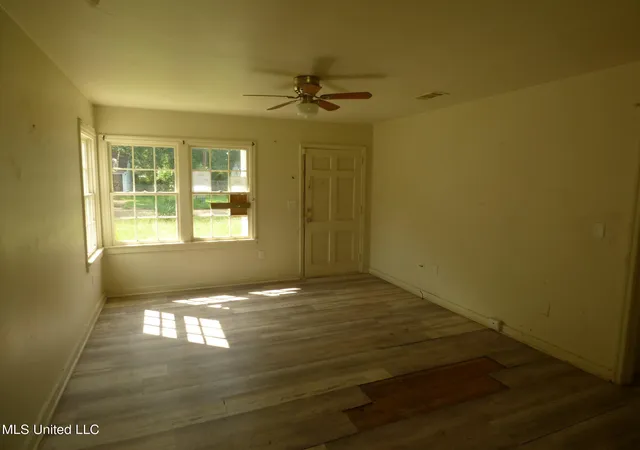 Homes for sale in Brookhaven, MS | 906 Myra St, Brookhaven, MS 39601 | MLS# 4126968