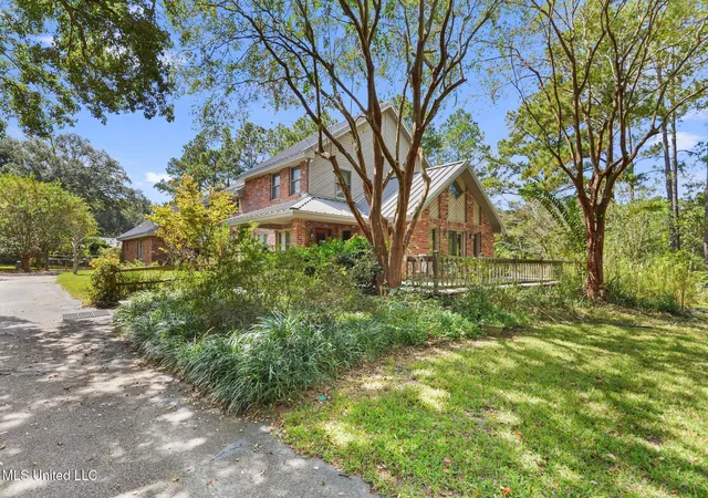 3rd image of 22 Nottoway Dr, Picayune, MS 39466 | MLS# 4127029