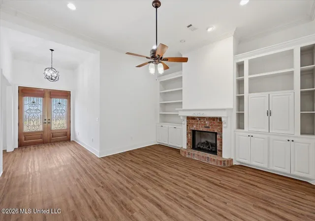 Photo 3 of Single family home for sale at 1015 Longwood Pl, Pearl, MS 39208 | MLS# 4127105 | Listing updated on 2026-09-19