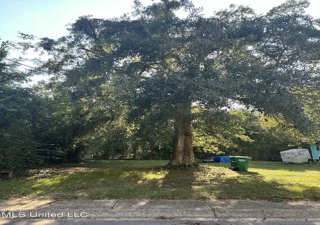 Photo 1 of Land for sale at Dixie Ave, Gulfport, MS 39501 | MLS# 4127388 | Listing updated on 2026-07-30