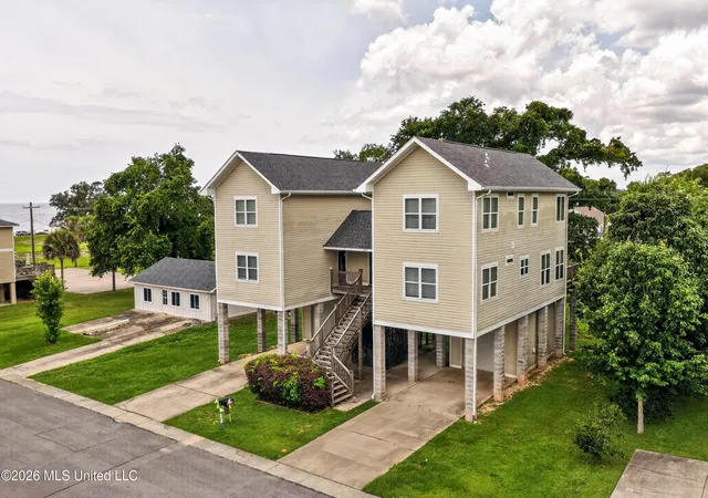 2nd image of 153 Markham Dr, Gulfport, MS 39507 | MLS# 4127117