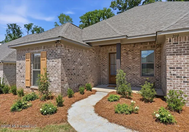 Photo 1 of Sale Pending at 210 Birch Ln, Canton, MS 39046 | MLS# 4127750 | Listing updated on 2026-10-05