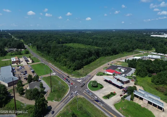 1st image of 217 Weisenberger Rd, Madison, MS 39110 | MLS# 4127868