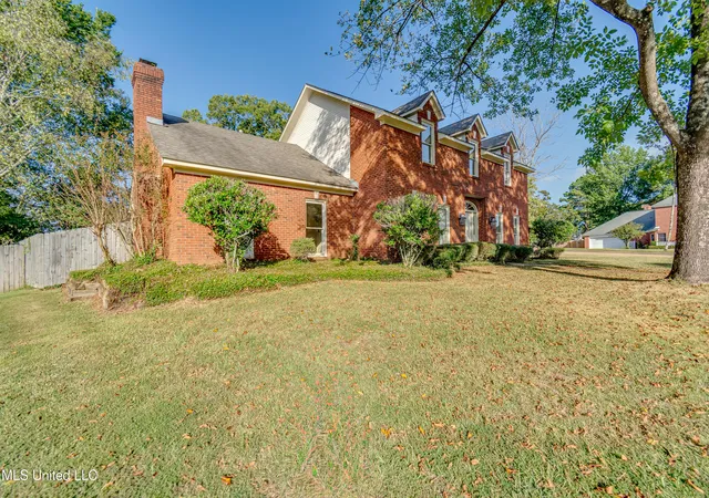 Homes for sale in Jackson, MS | 11 S Crownpointe Dr, Jackson, MS 39211 | MLS# 4128268