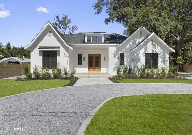 3rd image of 1203 Calhoun St, Ocean Springs, MS 39564 | MLS# 4128425