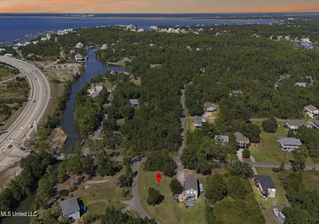 Homes for sale in Pass Christian, MS | 105 Mimosa St, Pass Christian, MS 39571 | MLS# 4128453