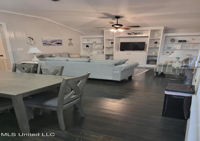 3rd image of 11094 Luzon St, Bay Saint Louis, MS 39520 | MLS# 4128376