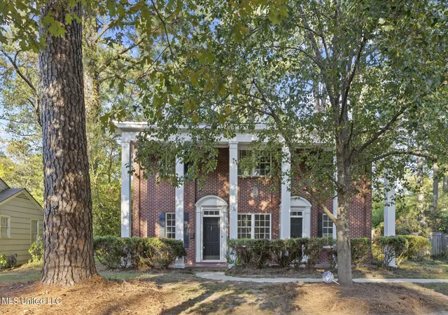 Single family home for sale at 1076 Avondale St, Jackson, MS 39216 | MLS# 4128577