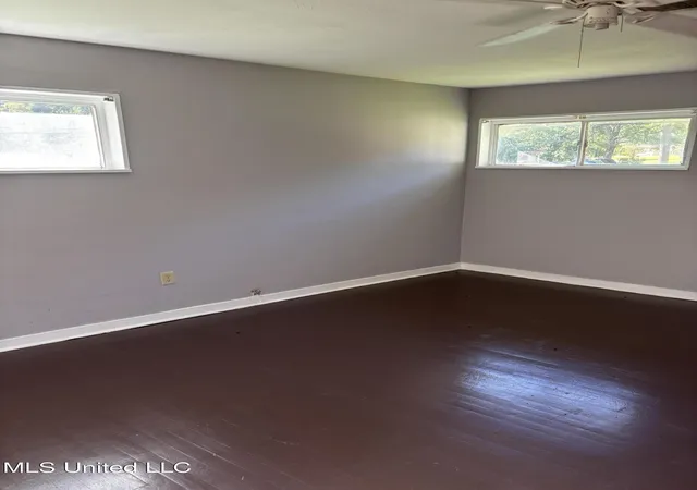 Photo 3 of Single family home for sale at 2906 Lakewood Dr, Jackson, MS 39212 | MLS# 4128704 | Listing updated on 2026-08-28