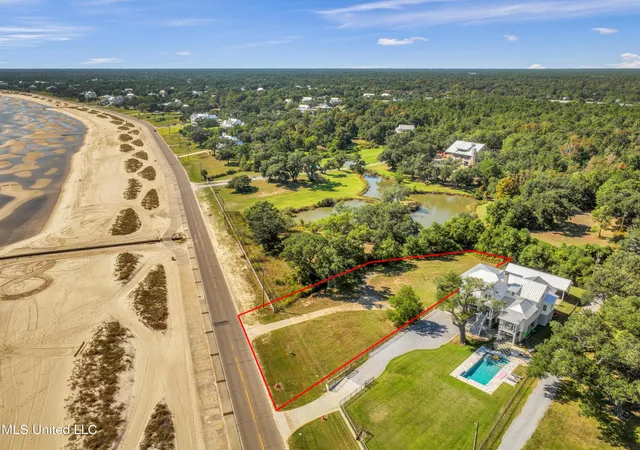 2nd image of 645 N Beach Blvd, Waveland, MS 39576 | MLS# 4129001