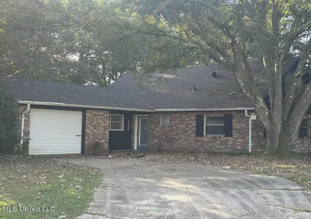 3rd image of 4302 Concord St, Pascagoula, MS 39581 | MLS# 4129467