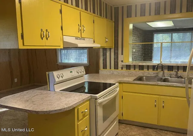 5th image of 4302 Concord St, Pascagoula, MS 39581 | MLS# 4129467