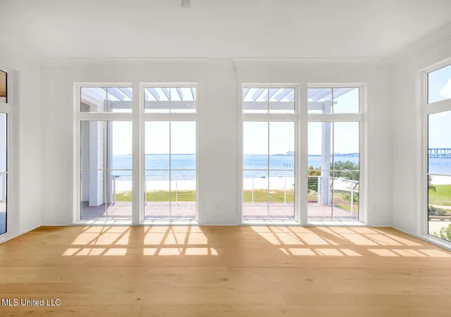 image of 106 S Beach, Ocean Springs, MS 39564 | MLS# 4129603