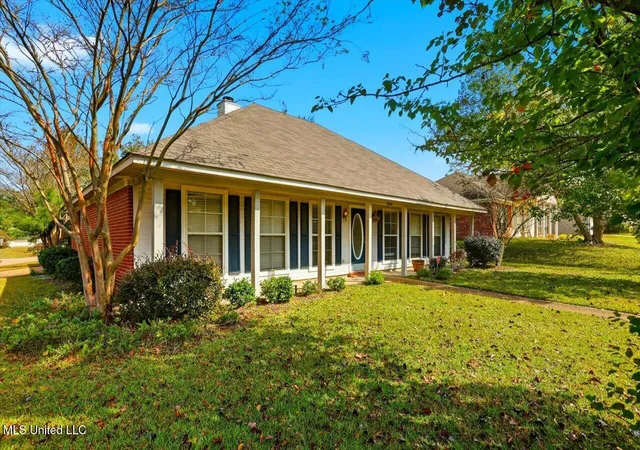 Homes for sale in Brandon, MS | 2046 S Cobblestone Cvs, Brandon, MS 39042 | MLS# 4129701