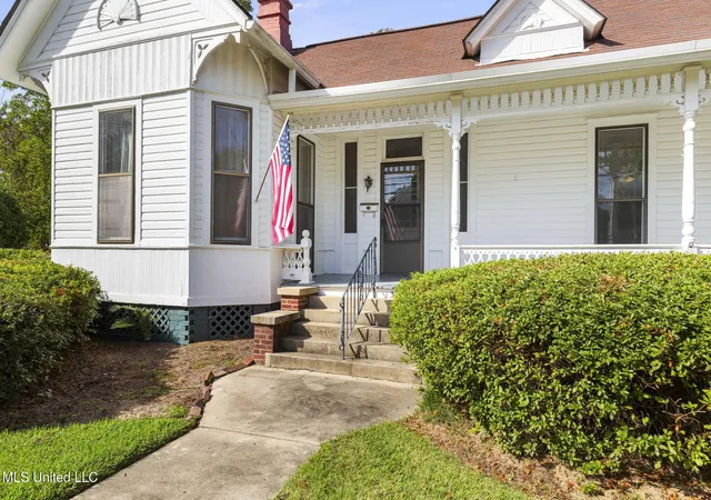 Homes for sale in Canton, MS | 3267 S Liberty St, Canton, MS 39046 | MLS# 4130163