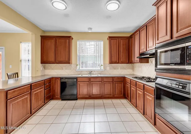 Photo 3 of Single family home for sale at 4608 Pinehaven Dr, Ocean Springs, MS 39564 | MLS# 4130550 | Listing updated on 2026-09-14