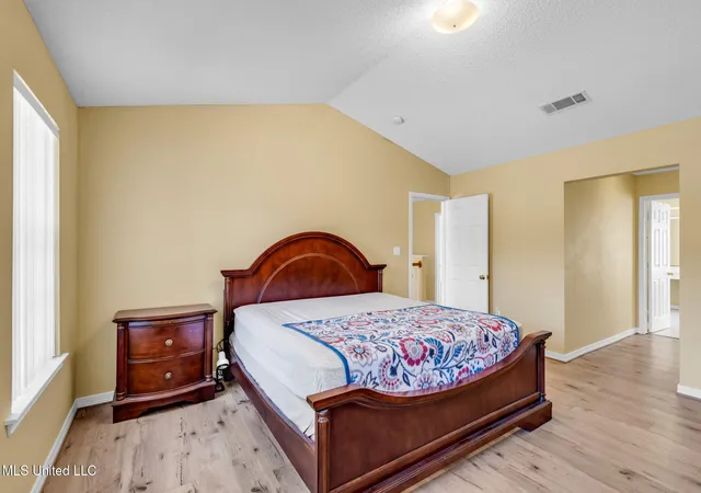 Photo 4 of Single family home for sale at 4608 Pinehaven Dr, Ocean Springs, MS 39564 | MLS# 4130550 | Listing updated on 2026-09-14