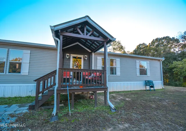 Photo 3 of Manufactured home for sale at 1459 French Rd, Byhalia, MS 38611 | MLS# 4130703 | Listing updated on 2026-05-04