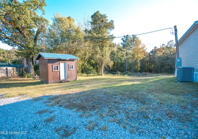 Photo 3 of Manufactured home for sale at 1459 French Rd, Byhalia, MS 38611 | MLS# 4130703 | Listing updated on 2026-05-04