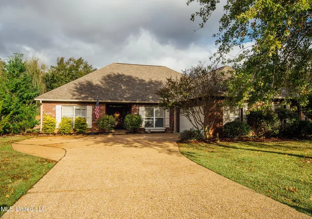 Photo 1 of Single family home for sale at 110 Timbercrest Ln, Brandon, MS 39047 | MLS# 4130701 | Listing updated on 2026-10-29