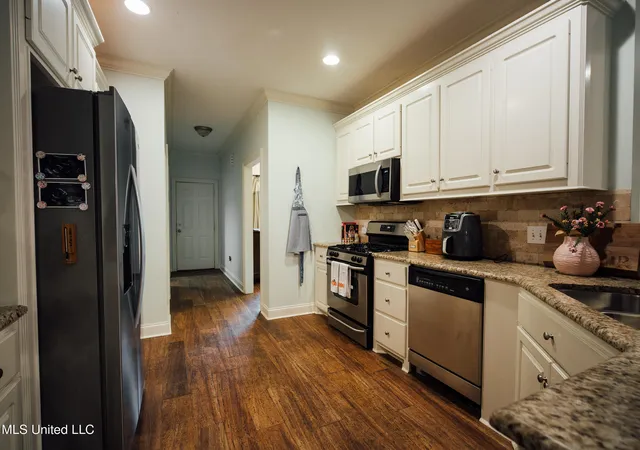 Photo 4 of Single family home for sale at 110 Timbercrest Ln, Brandon, MS 39047 | MLS# 4130701 | Listing updated on 2026-10-29
