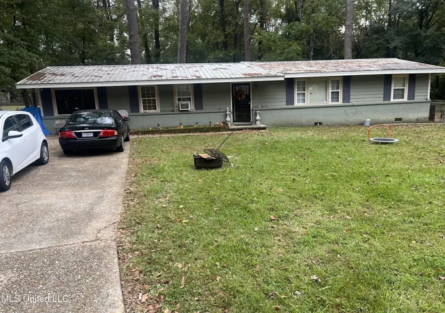 Photo 1 of Sale Pending at 3632 Meadow Lane Lane, Jackson, MS 39212 | MLS# 4130596 | Listing updated on 2026-03-30