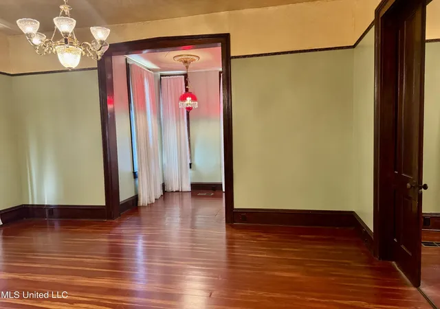 Photo 4 of Single family home for sale at 114 Dr M L King, Natchez, MS 39120 | MLS# 4130600 | Listing updated on 2026-04-30