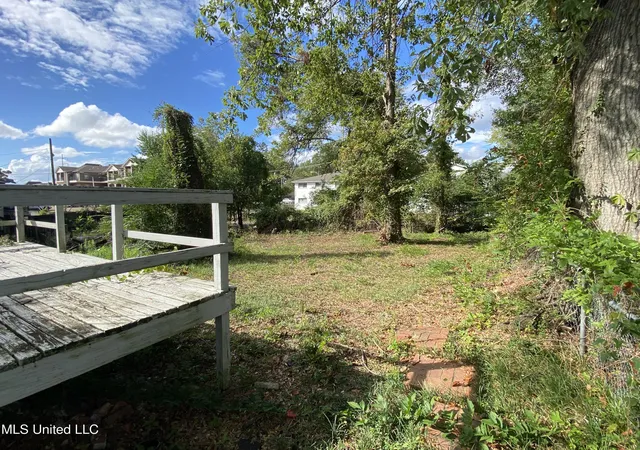 Photo 3 of Sale Pending at 506 Taylor St, Jackson, MS 39216 | MLS# 4131212 | Listing updated on 2026-03-30