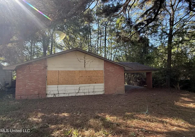 Photo 1 of Single family home for sale at 217 Shiloh Dr, Jackson, MS 39212 | MLS# 4131226 | Listing updated on 2026-10-01