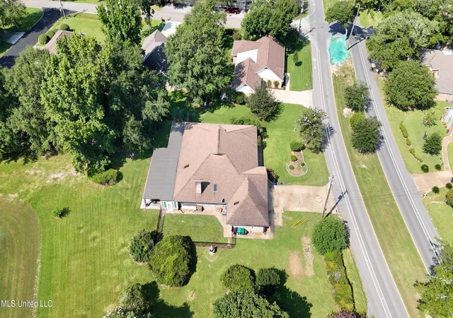 34th image of 74617 N Diamondhead Dr, Diamondhead, MS 39525 | MLS# 4131475