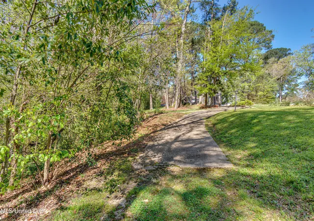 Photo 3 of Land for sale at 200 Ridge Dr, Jackson, MS 39216 | MLS# 4131674 | Listing updated on 2026-05-14