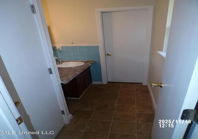 Photo 4 of Single family home for sale at 487 Silver Ridge Ave, Gulfport, MS 39507 | MLS# 4132136 | Listing updated on 2026-07-23