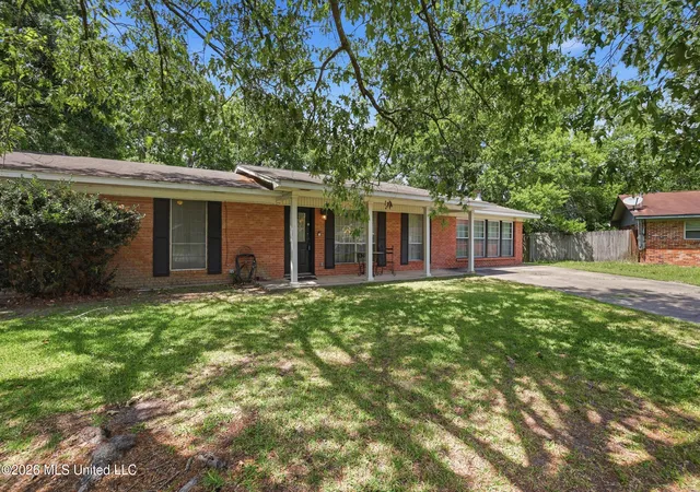 2nd image of 4221 N Londontown Rd, Pascagoula, MS 39581 | MLS# 4132711