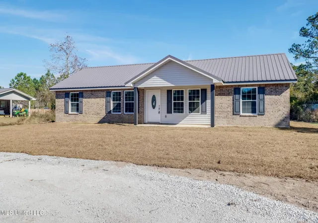 Photo 3 of Single family home for sale at 17202 Gardenia St, Kiln, MS 39556 | MLS# 4132226 | Listing updated on 2026-09-10