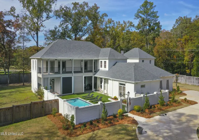 Single family home for sale at 101 Saddle Crk Cvs, Canton, MS 39046 | MLS# 4132279 | Listing updated on 2026-05-26
