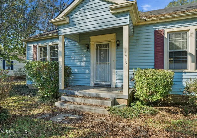 Photo 3 of Sale Pending at 1413 N Jackson St, Brookhaven, MS 39601 | MLS# 4132921 | Listing updated on 2026-06-05